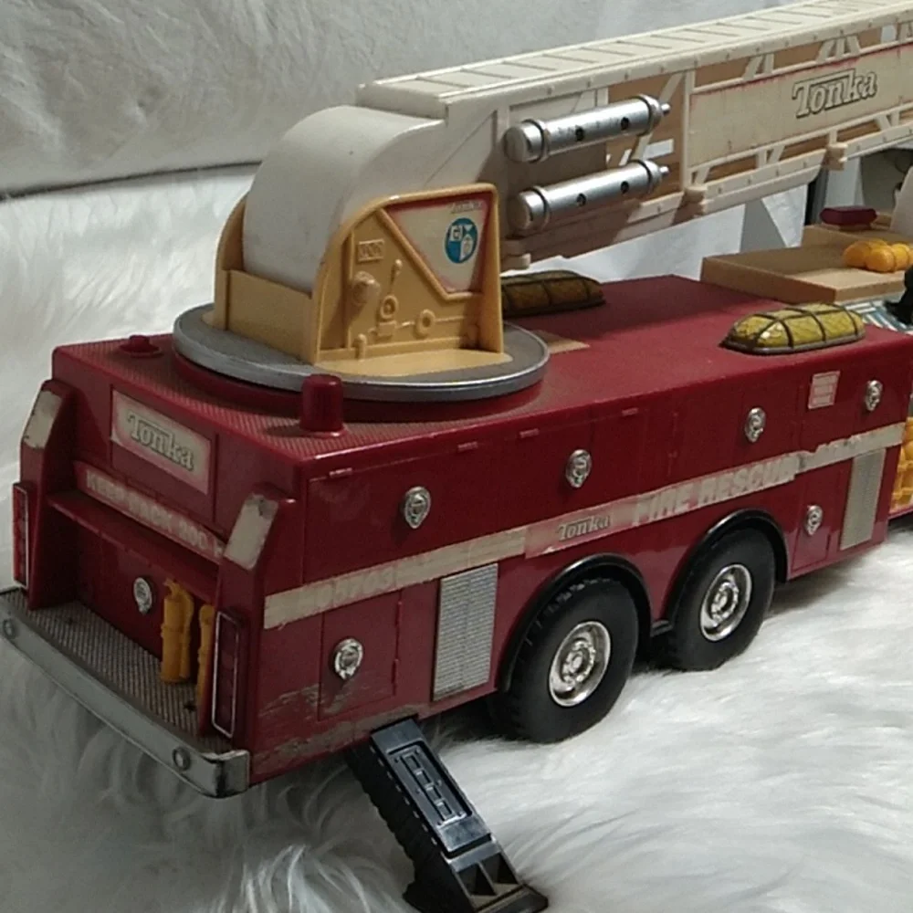 SALE! Vintage XL Tonka Fire Truck 🚒 Couple Flaws That Are Fixable Collectible